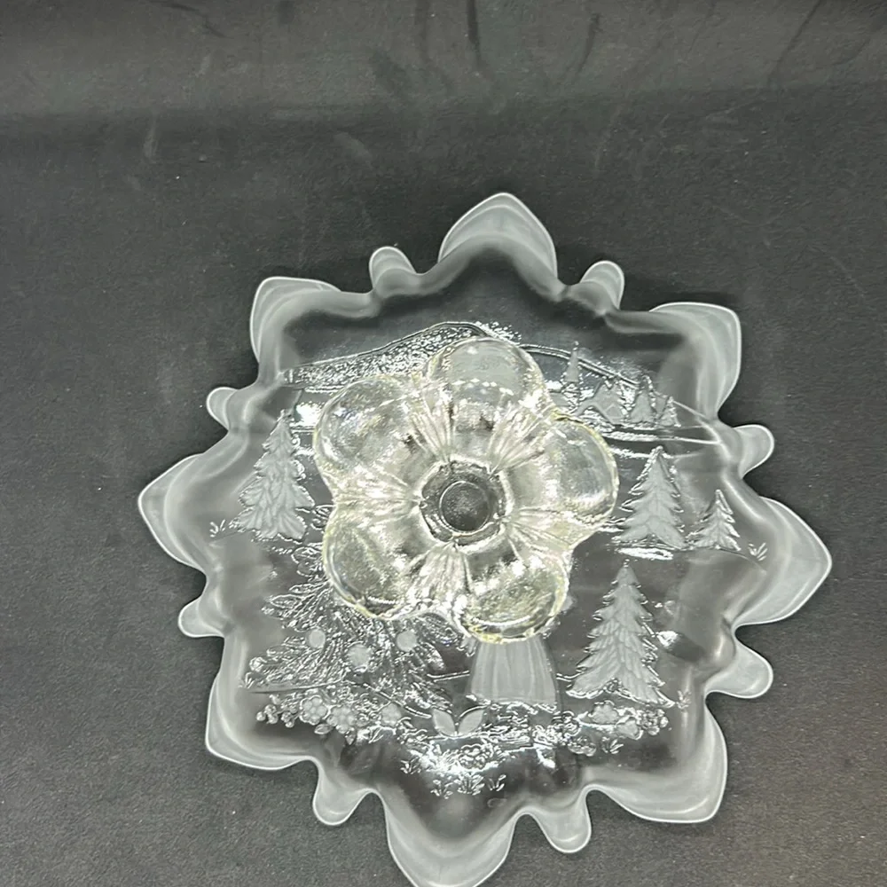 Mikasa Christmas Story Round Serving Canape Stand Platter Frosted Ruffled Edge.